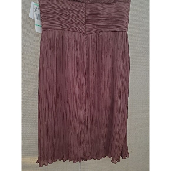 Evan Picone Chocolate Brown Sleeveless V-Neck Bead Accented Crepe Dress Sz 8 NWT - Picture 7 of 10